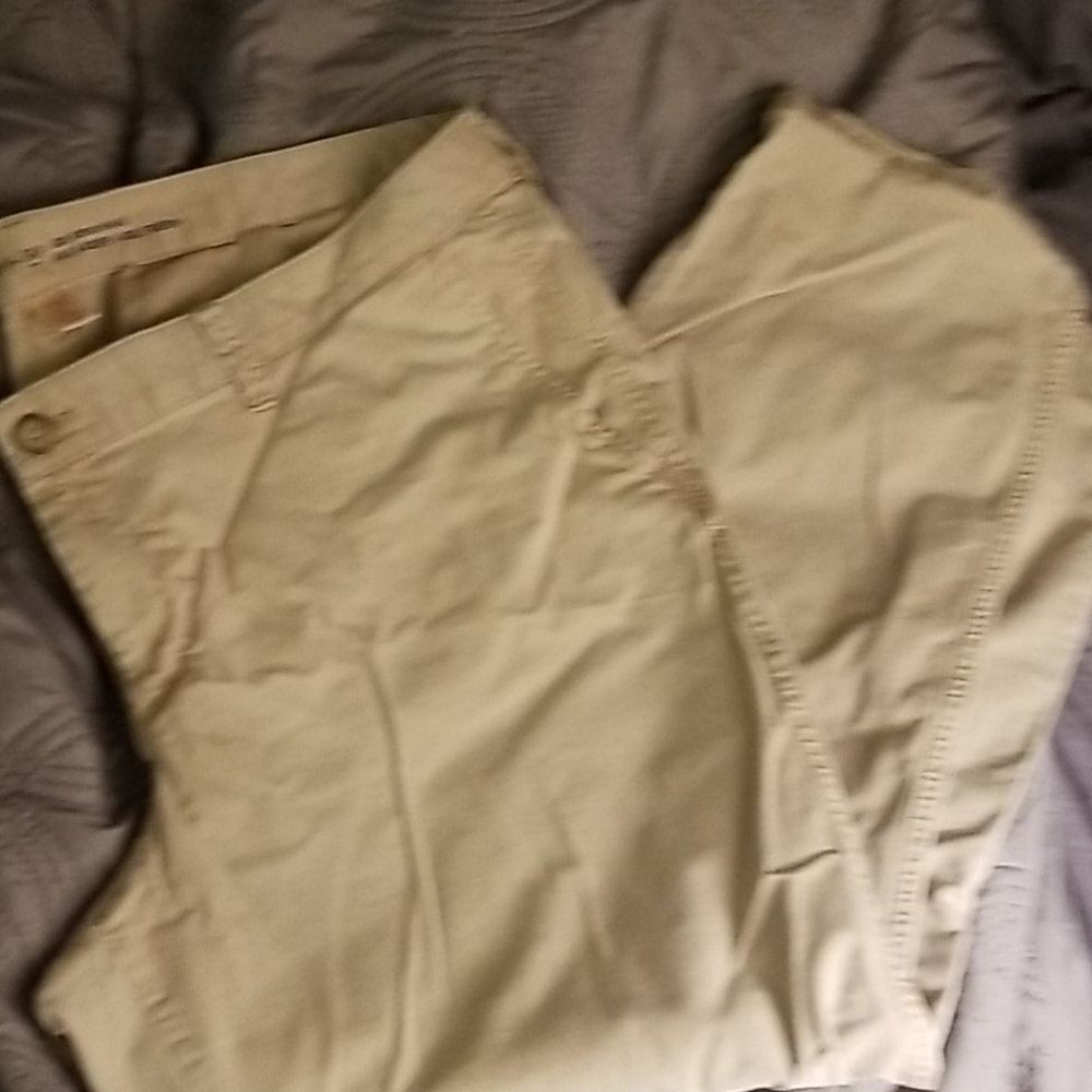 Gap capri khakis